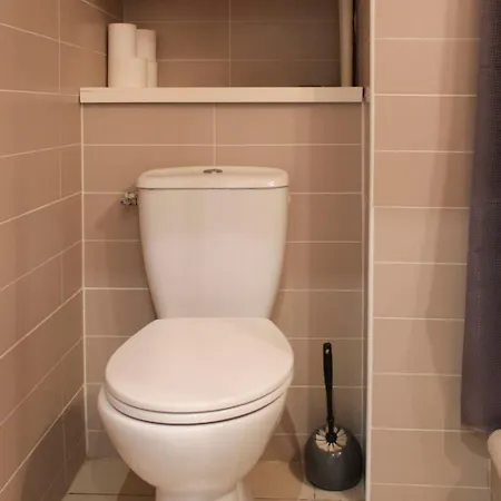 Apartment Bright With Unobstructed View *