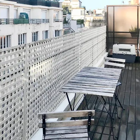 Apartment Bright With Unobstructed View